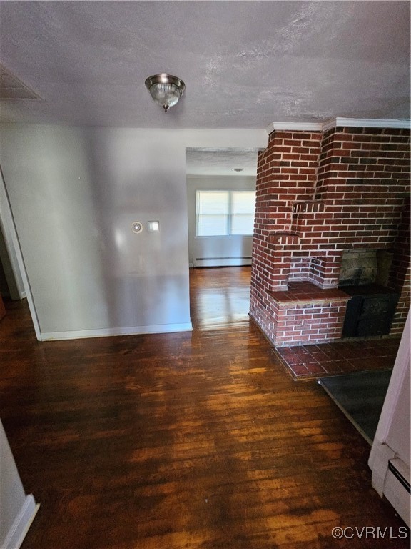 4010 Dill Road Richmond, VA 23222 - Photo 2 of 12 a view of an empty room and wooden floor
