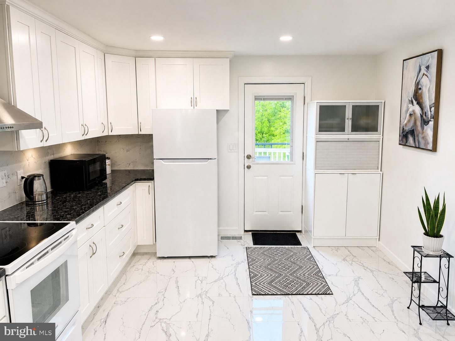 520 Pineland Road Birdsboro, PA 19508 - Photo 9 of 44 Gallery Image 9