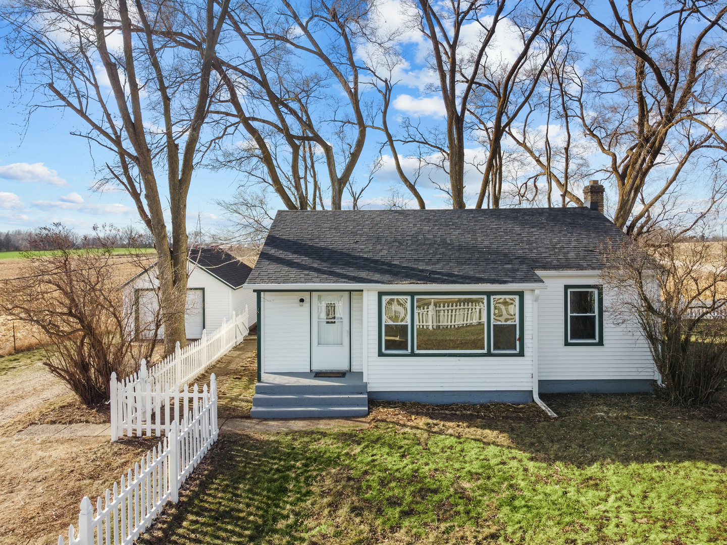 3515 Alden Road Woodstock, IL 60098 - Photo 1 of 24