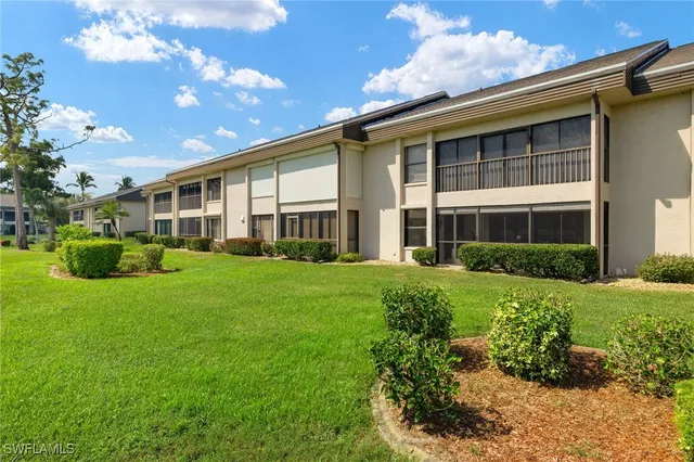 $199,000 | 5925 Trailwinds Drive, Unit 912, Fort Myers, FL 33907