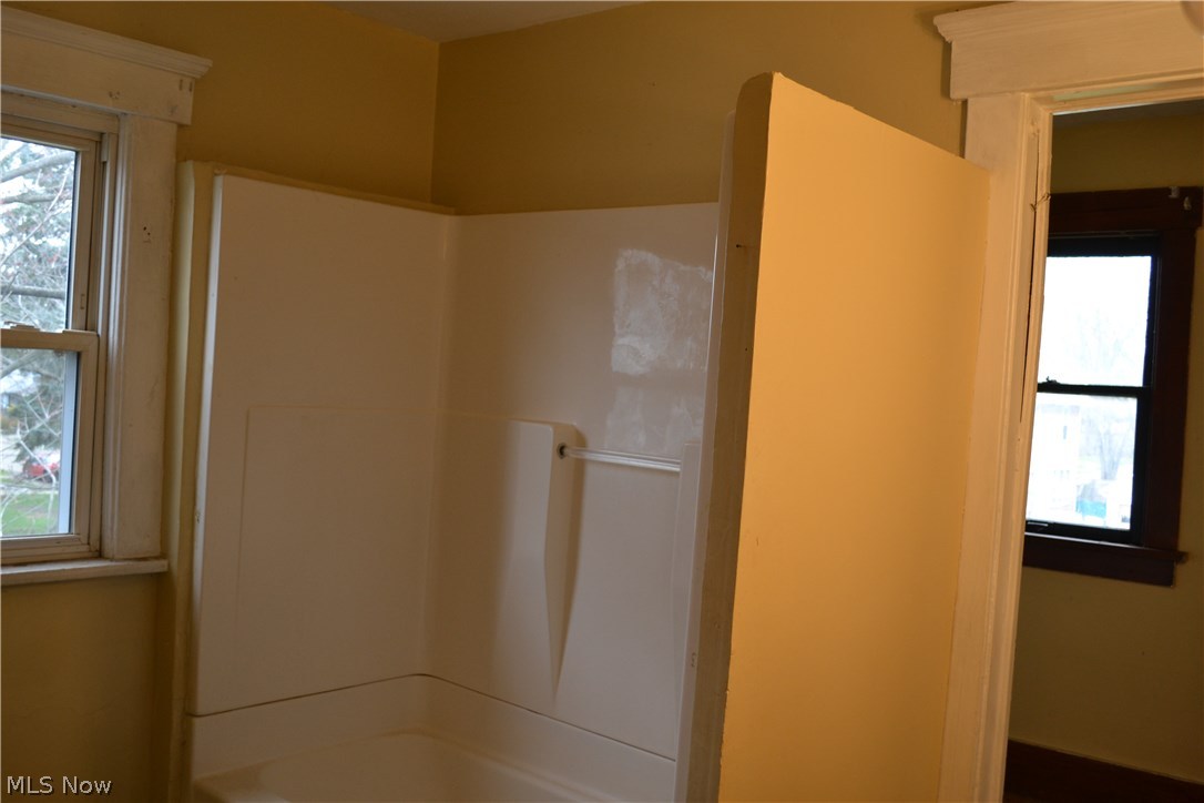 2355 Mahoning Road Northeast Canton, OH 44705 - Photo 8 of 32 Gallery Image 8