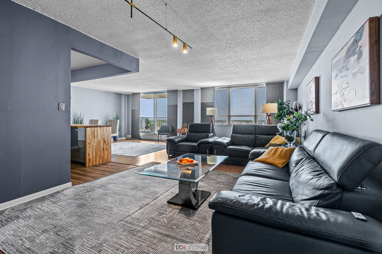 8815 West Golf Road, Unit 10C Niles, IL 60714 - Photo 9 of 27 a living room with furniture
