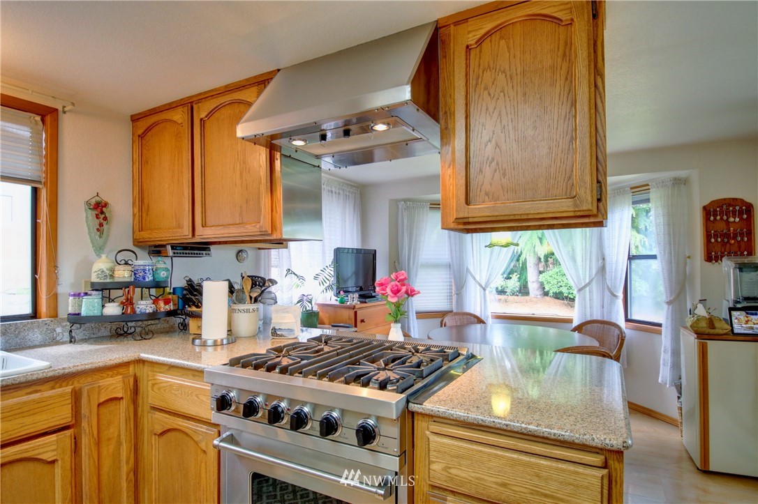 525 North Waugh Road Mount Vernon, WA 98273 - Photo 15 of 40 Gallery Image 15
