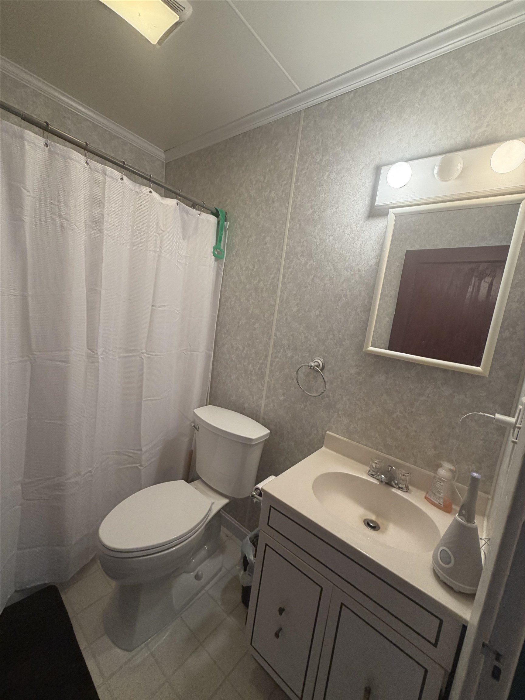45 Morgan Street Manchester, NH 03102 - Photo 21 of 27