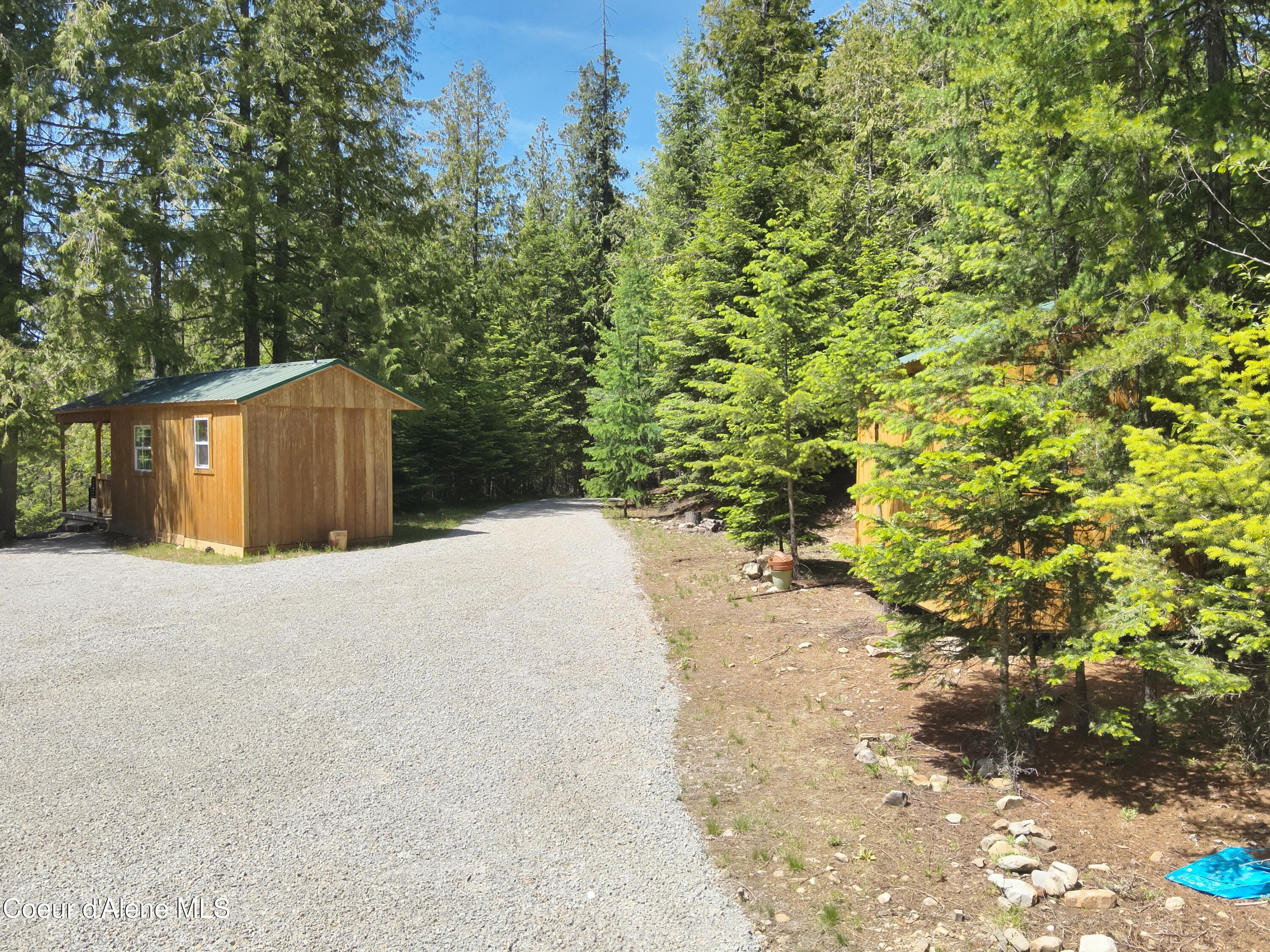 191 Sunset View Lane Hope, ID 83836 - Photo 17 of 44 driveway