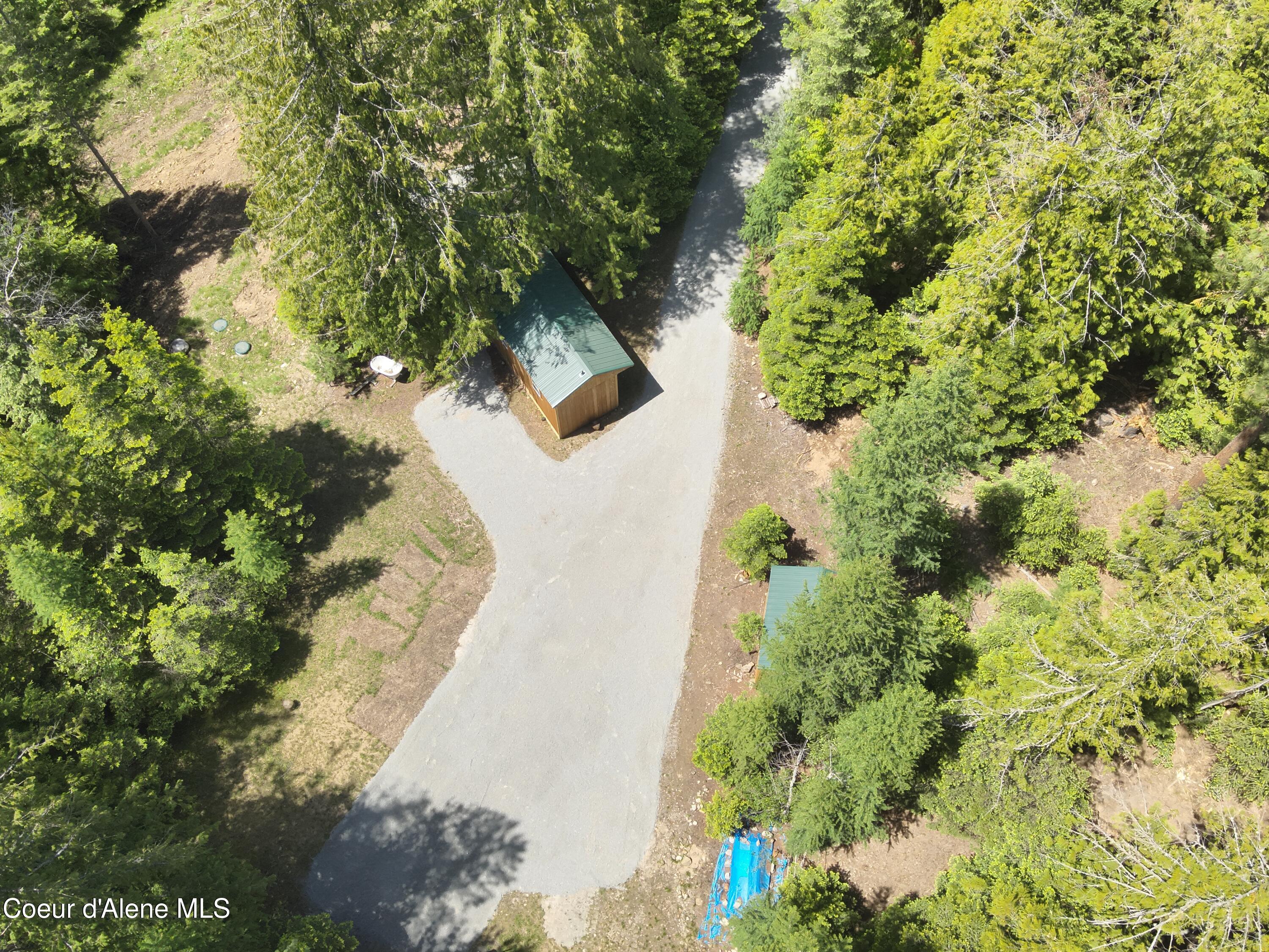 191 Sunset View Lane Hope, ID 83836 - Photo 18 of 44 driveway