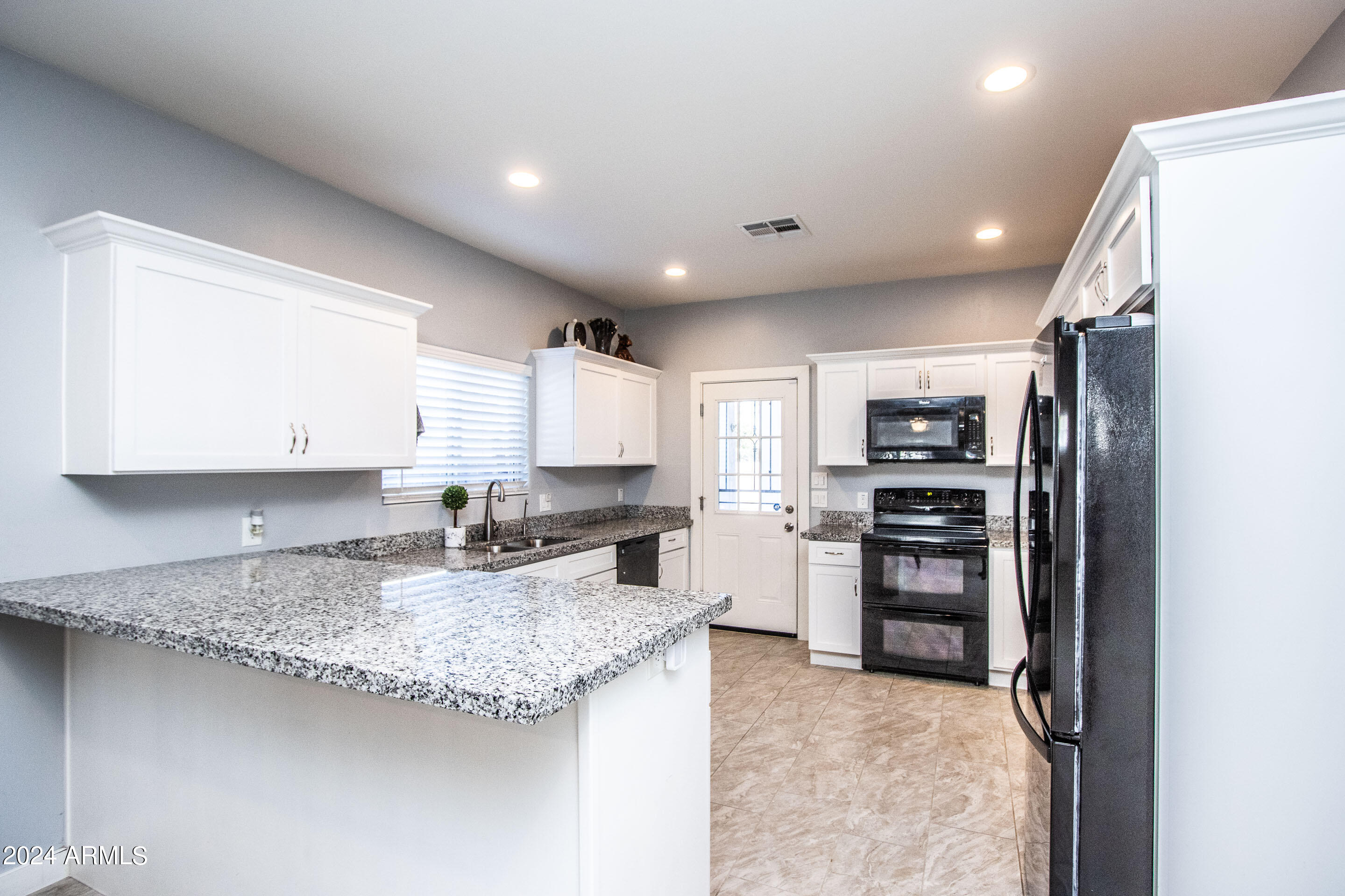 317 East Mountain View Road Phoenix, AZ 85020 - Photo 18 of 30 Mountain View Rd-7