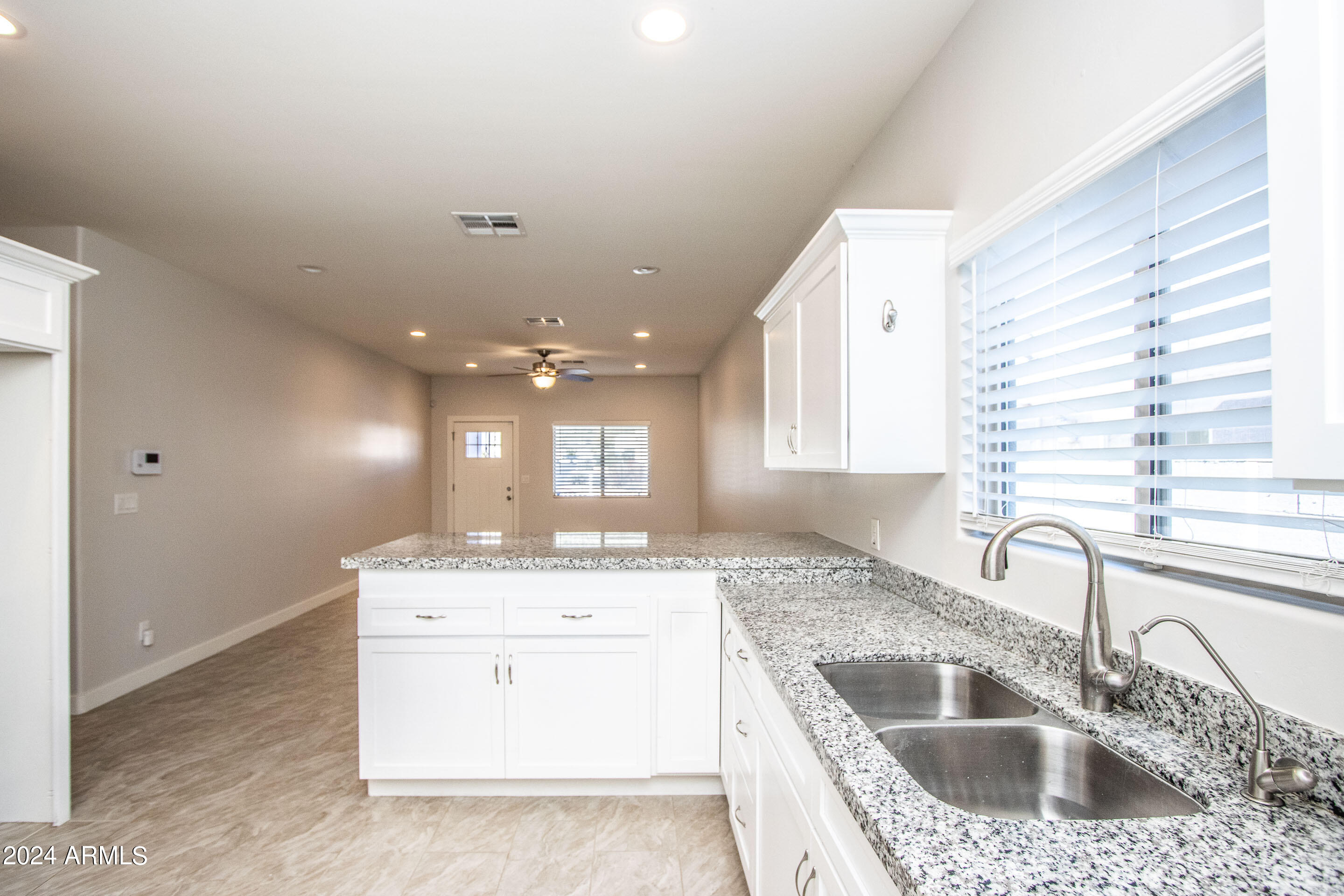 317 East Mountain View Road Phoenix, AZ 85020 - Photo 8 of 30 Mountainview Rd-4