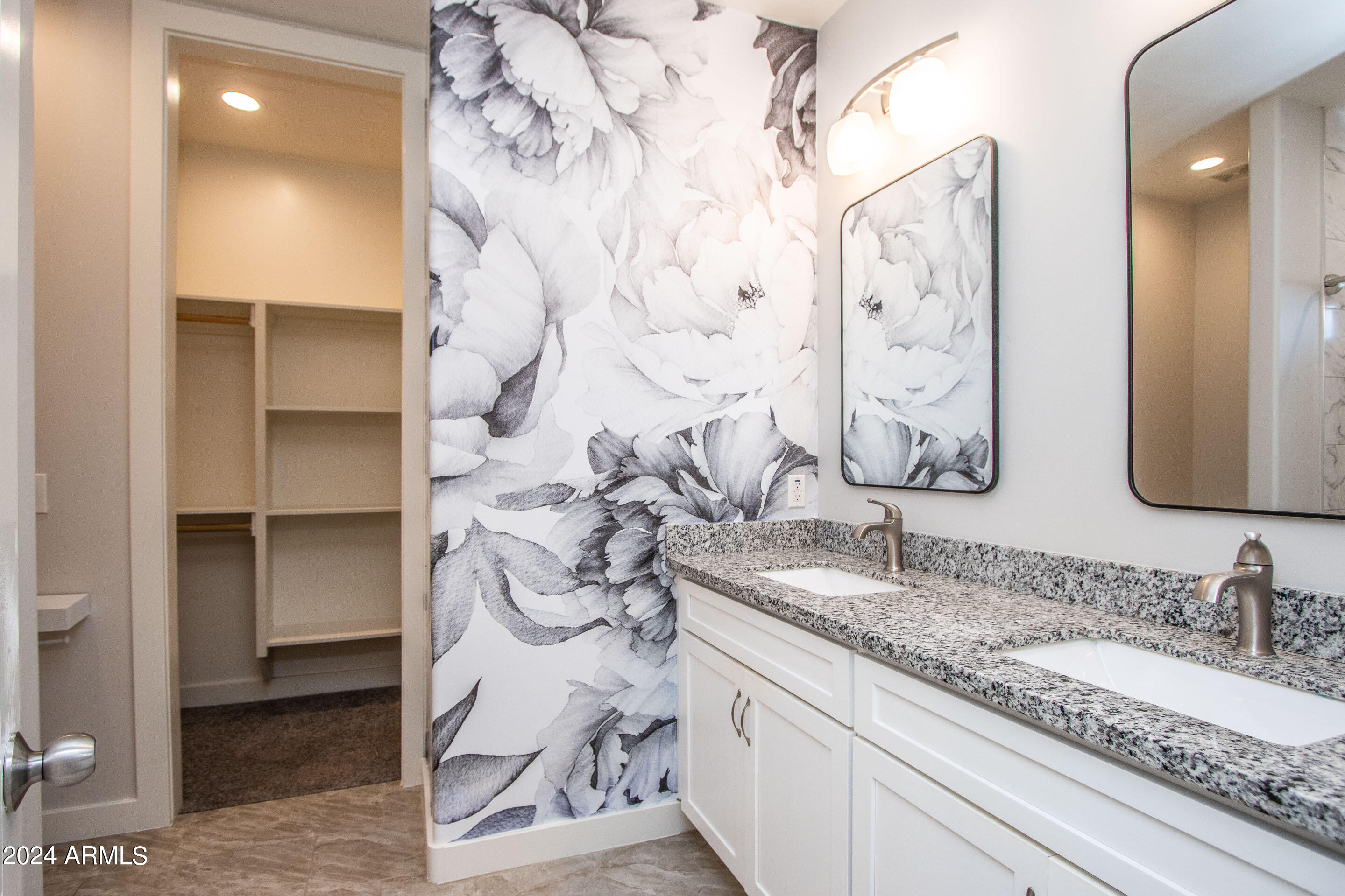 317 East Mountain View Road Phoenix, AZ 85020 - Photo 10 of 30 Mountainview Rd-6