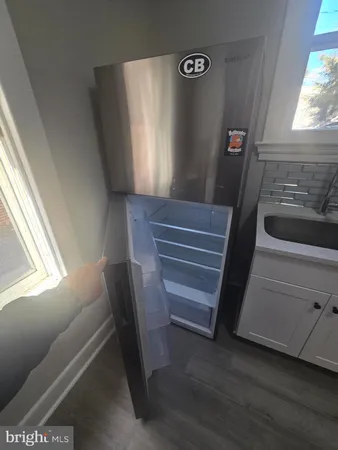a bathroom with a toilet