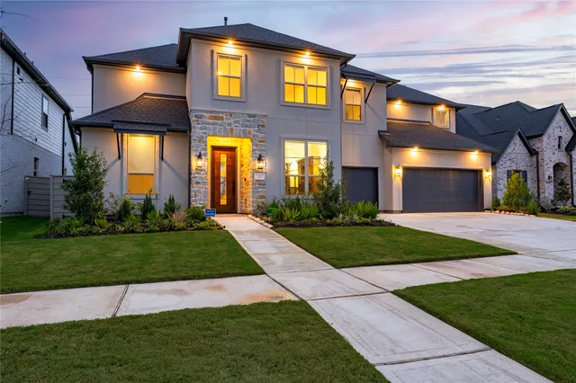 $825,000 | 2010 Southern Landings Drive, Manvel, TX 77578