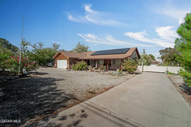 $565,000 | 13205 East Ave W 11, Pearblossom, CA 93553