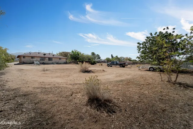 $565,000 | 13205 East Ave W 11, Pearblossom, CA 93553