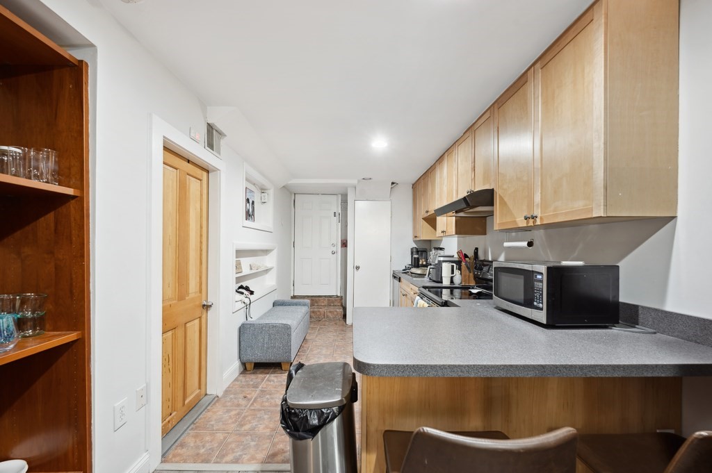 12 Foster Street, Unit G Boston, MA 02109 - Photo 11 of 15