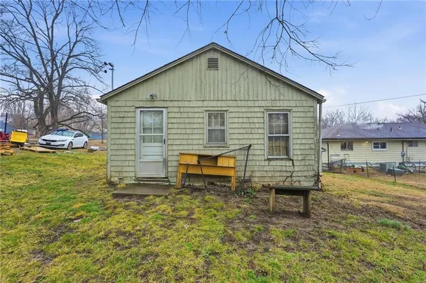 $100,000 | 3734 Ditzler Avenue, Kansas City, MO 64133