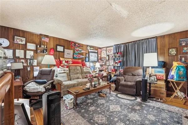 $100,000 | 3734 Ditzler Avenue, Kansas City, MO 64133
