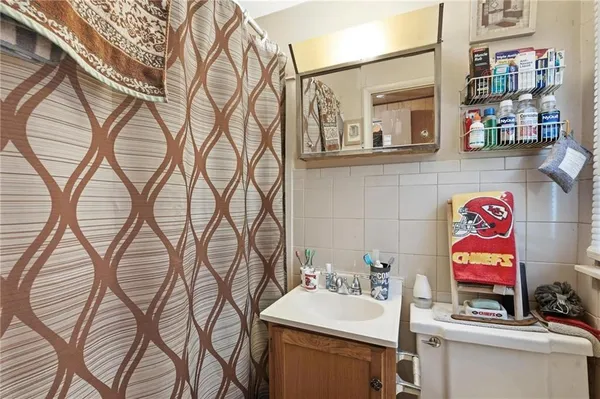 $100,000 | 3734 Ditzler Avenue, Kansas City, MO 64133