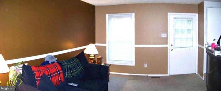 38 Colleton Court Nottingham, MD 21236 - Photo 5 of 12 Living Room