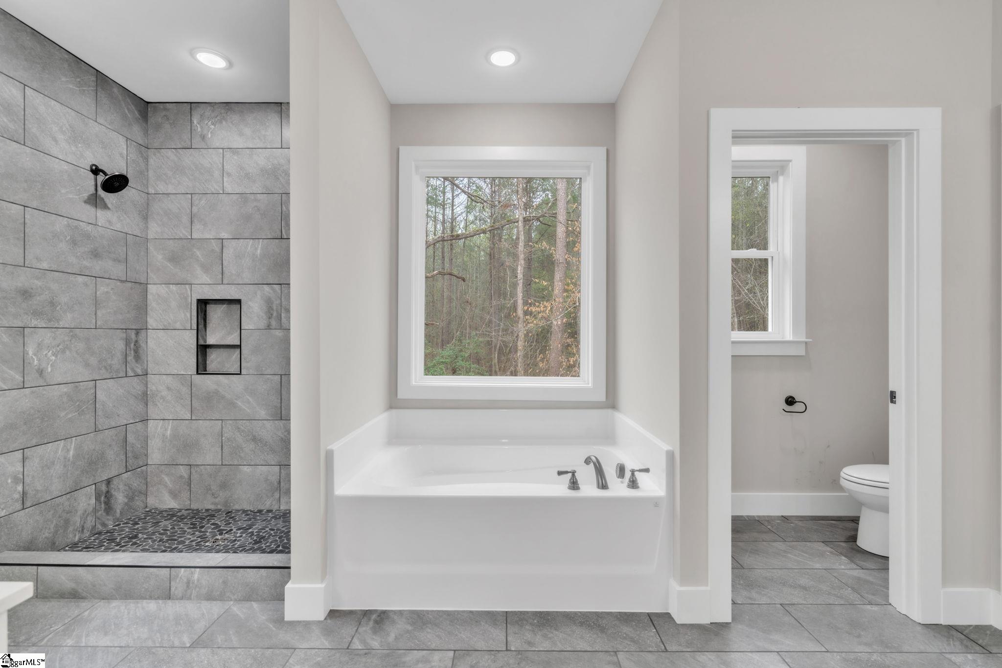 4038 Ridge Road Greer, SC 29651 - Photo 12 of 26