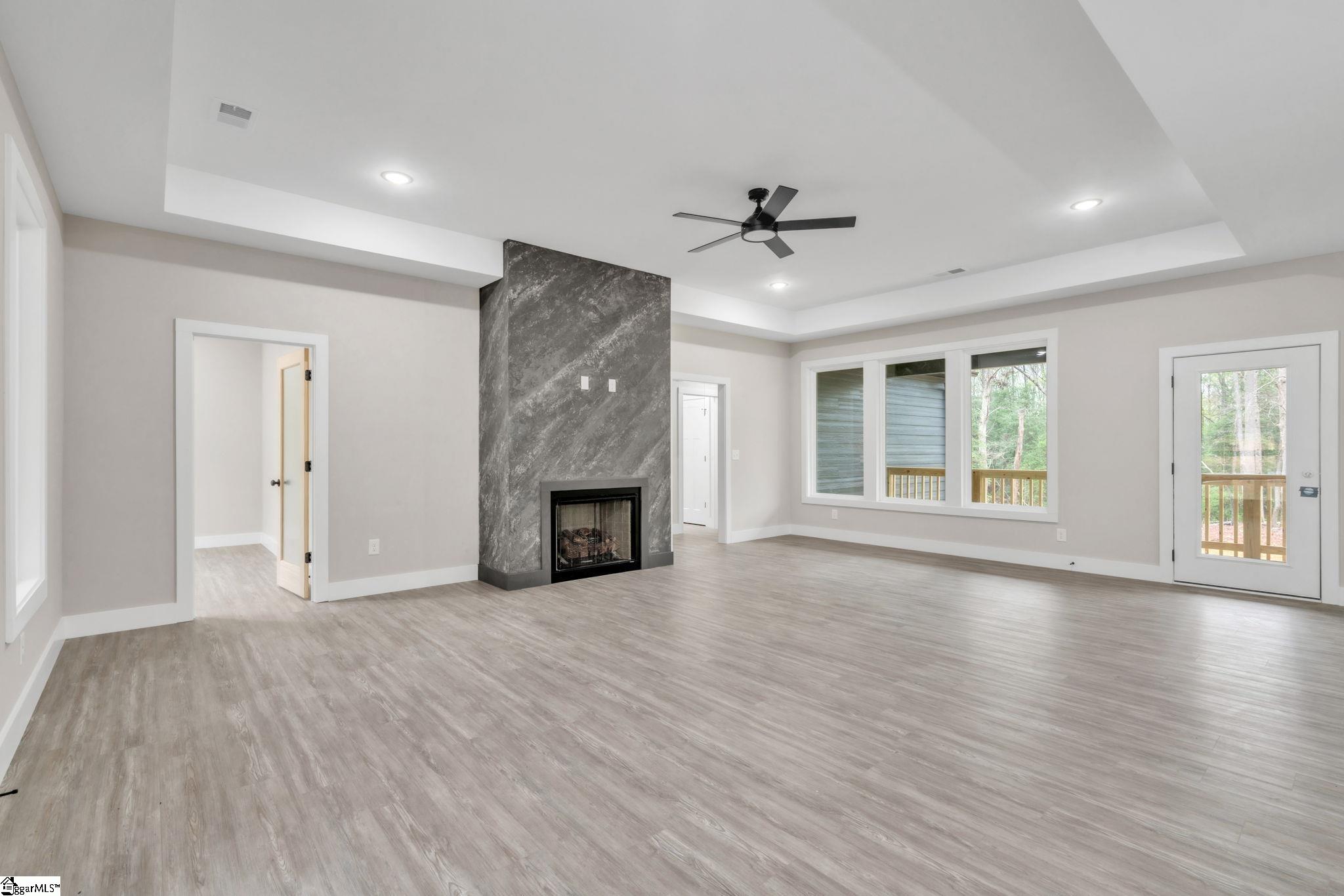 4038 Ridge Road Greer, SC 29651 - Photo 4 of 26