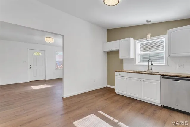 $189,000 | 9929 Meadow Avenue, St. Louis, MO 63125