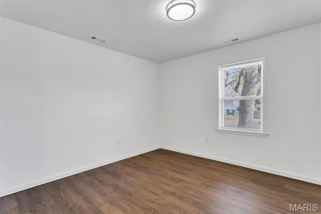 $189,000 | 9929 Meadow Avenue, St. Louis, MO 63125