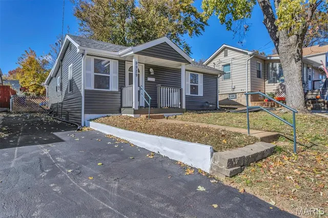 $189,000 | 9929 Meadow Avenue, St. Louis, MO 63125