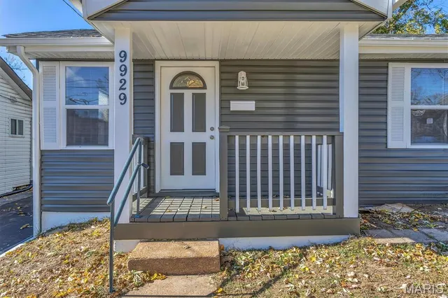 $189,000 | 9929 Meadow Avenue, St. Louis, MO 63125