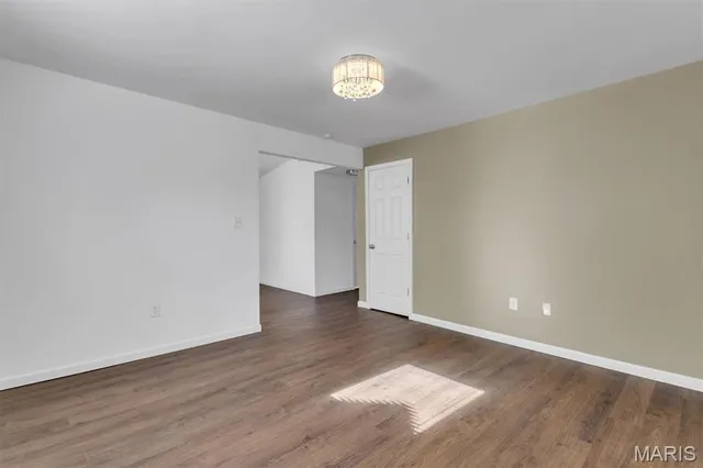 $189,000 | 9929 Meadow Avenue, St. Louis, MO 63125