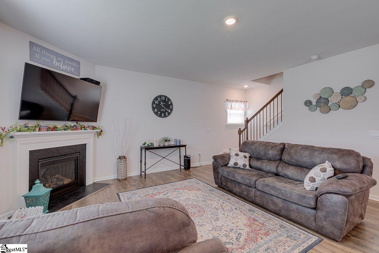 209 Darrowby Way Simpsonville, SC 29680 - Photo 10 of 33 Gallery Image 10