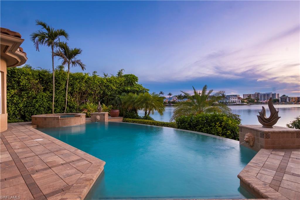 3215 Crayton Road Naples, FL 34103 - Photo 3 of 27 Gallery Image 3