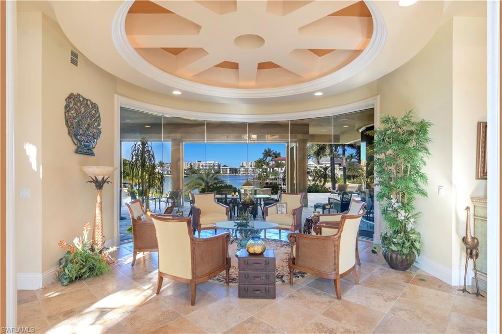 3215 Crayton Road Naples, FL 34103 - Photo 4 of 27 Gallery Image 4