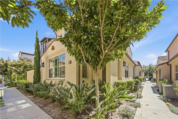 $1,298,000 | 96 Tallowood, Irvine, CA 92620