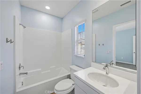 $1,298,000 | 96 Tallowood, Irvine, CA 92620