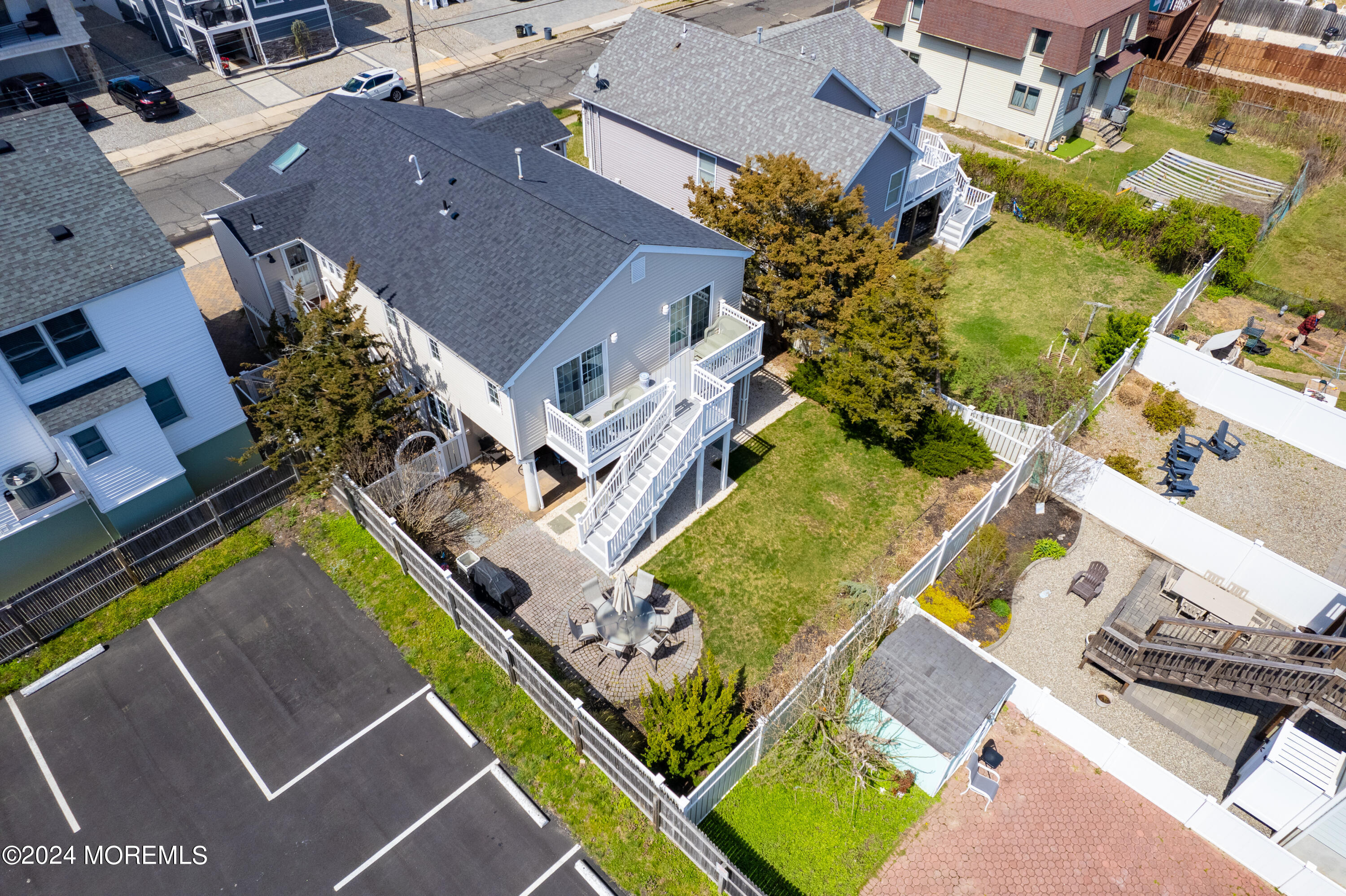204 Randall Avenue Point Pleasant Beach, NJ 08742 - Photo 26 of 29 an aerial view of a house