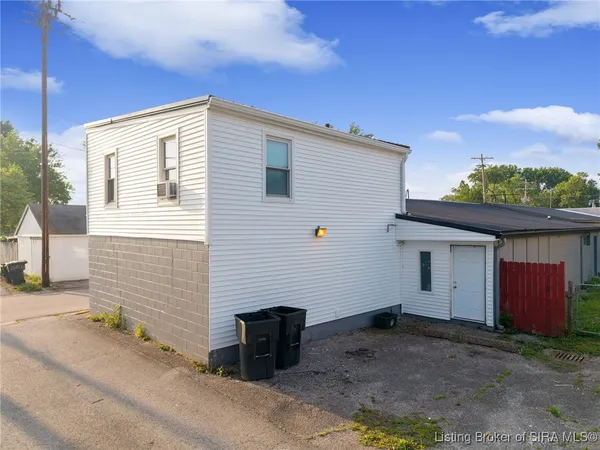 $219,000 | 1945 Indiana Avenue, New Albany, IN 47150