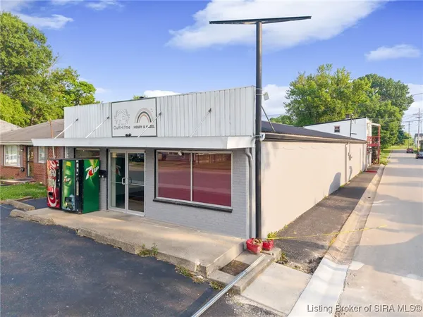 $219,000 | 1945 Indiana Avenue, New Albany, IN 47150