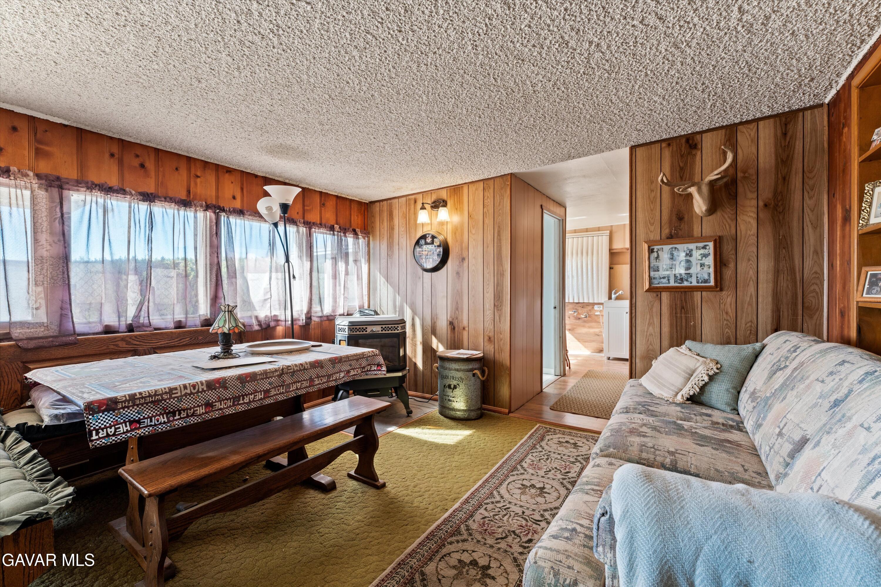 3350 Dawn Road Rosamond, CA 93560 - Photo 12 of 39 front room 4