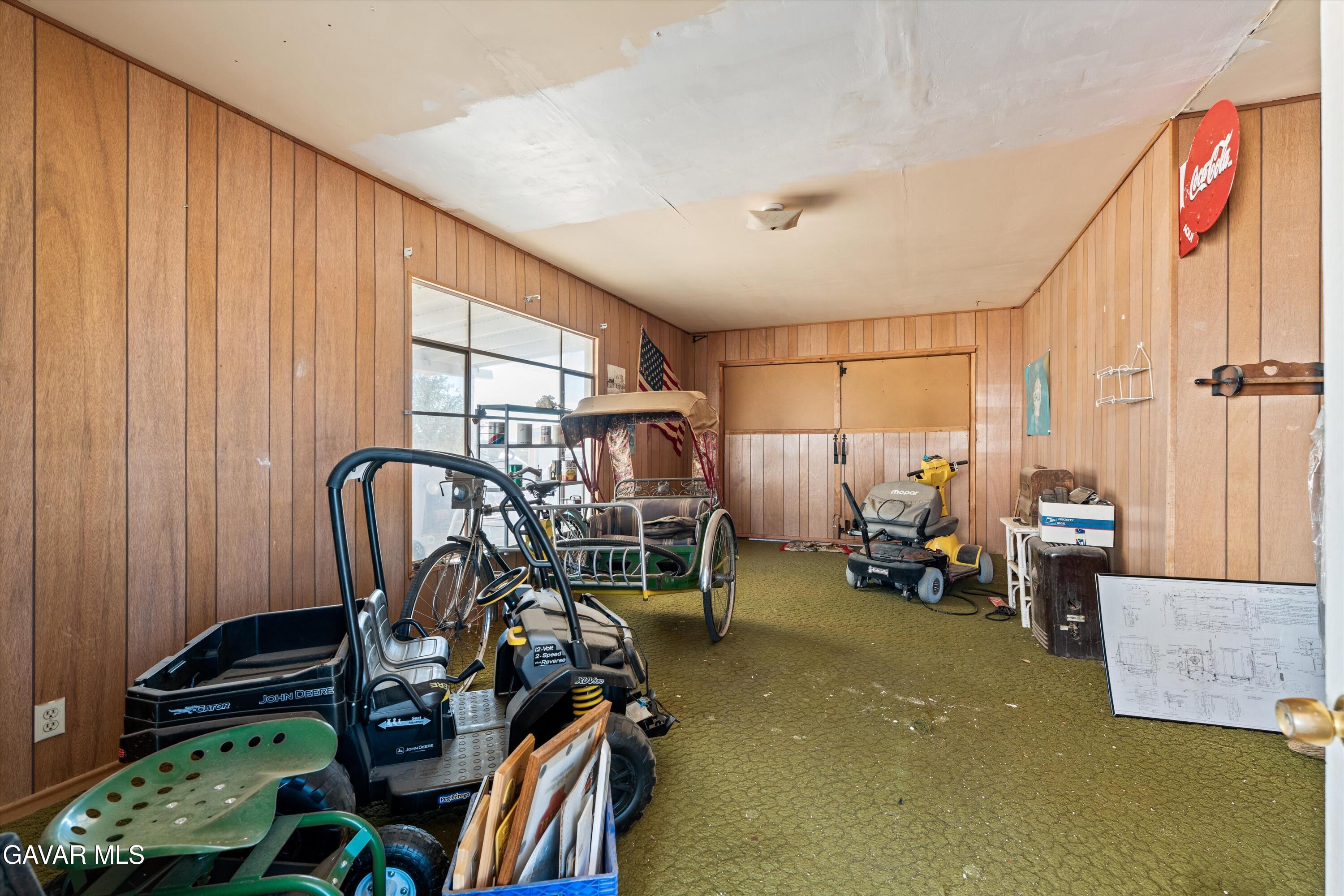 3350 Dawn Road Rosamond, CA 93560 - Photo 6 of 39 "gas station" interior