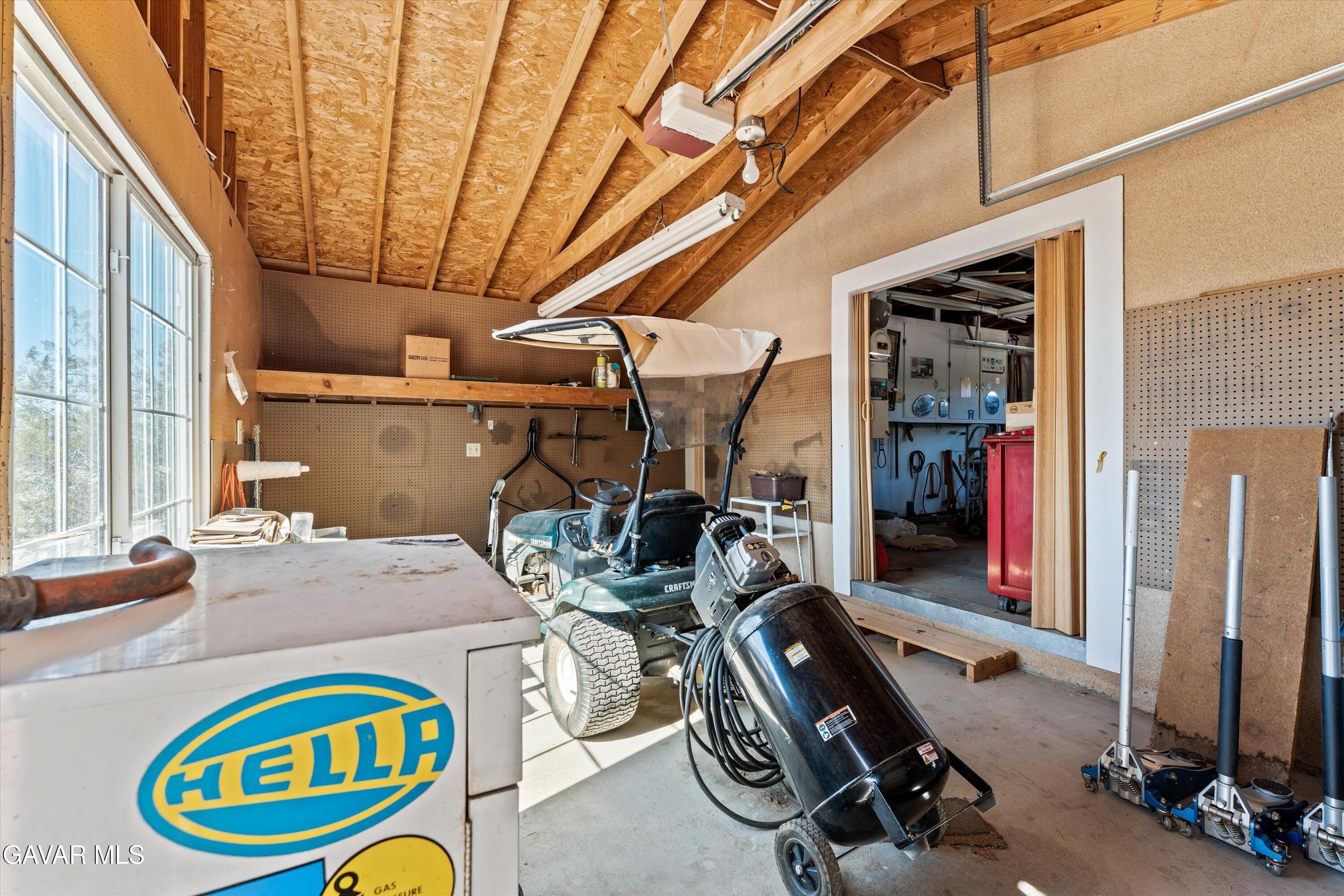 3350 Dawn Road Rosamond, CA 93560 - Photo 9 of 39 3rd car garage side