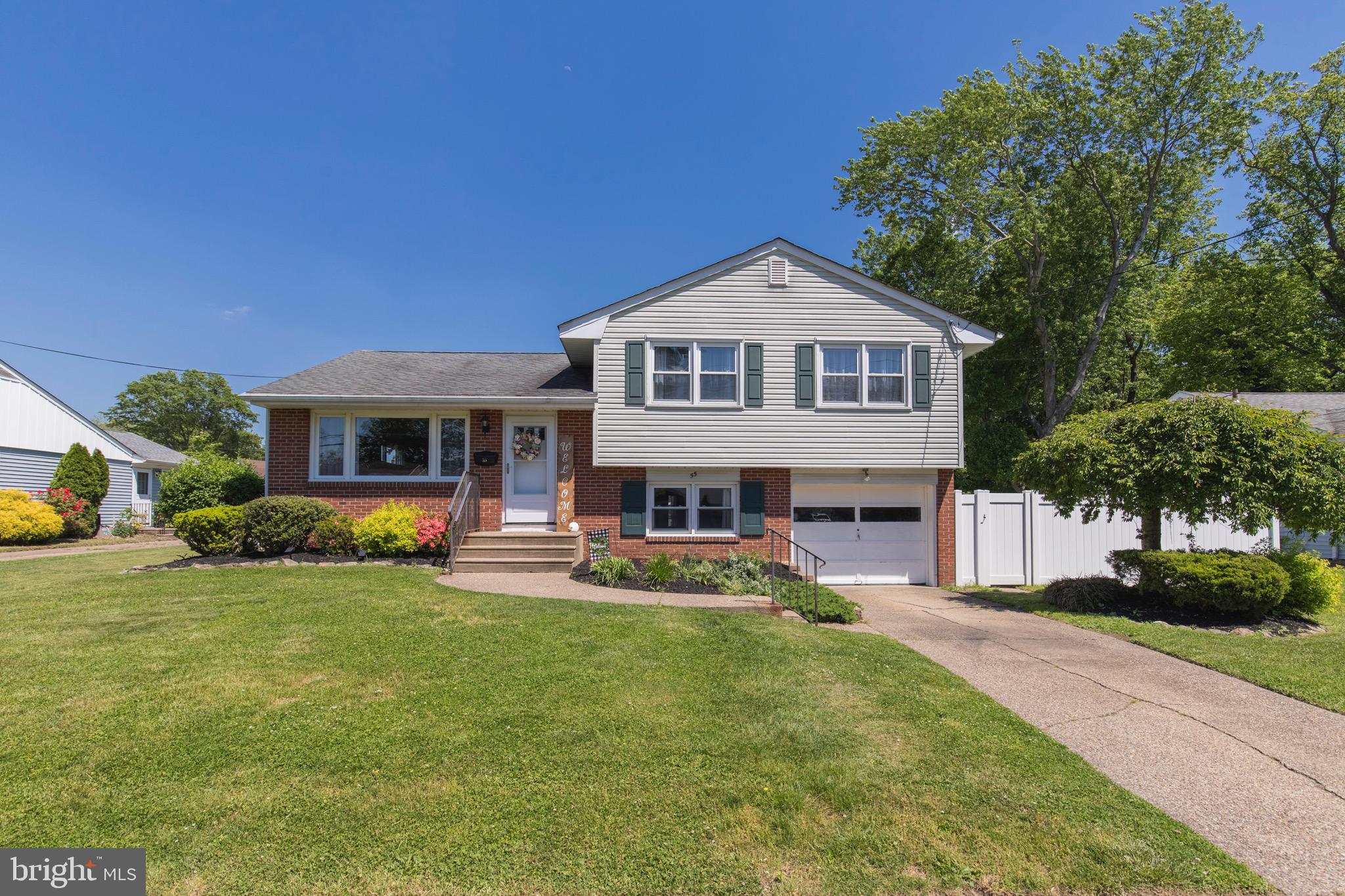 55 Winding Way Road Stratford, NJ 08084 - Photo 2 of 39