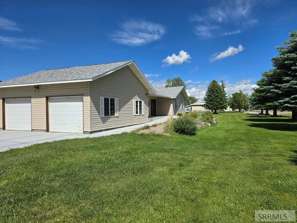 3927 East 400 North Rigby, ID 83442 - Photo 6 of 51