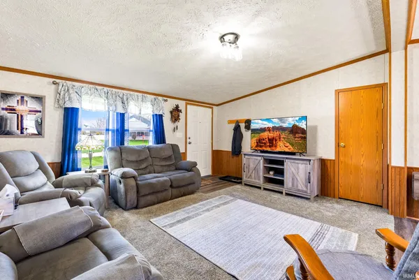 $242,700 | 12407 Creek Bend Lane, Milford, IN 46542