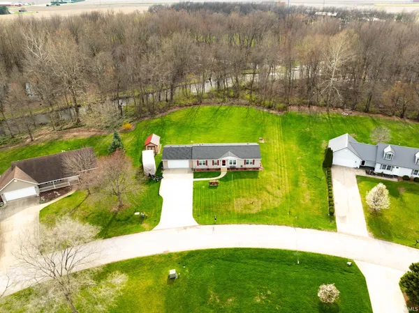 $242,700 | 12407 Creek Bend Lane, Milford, IN 46542