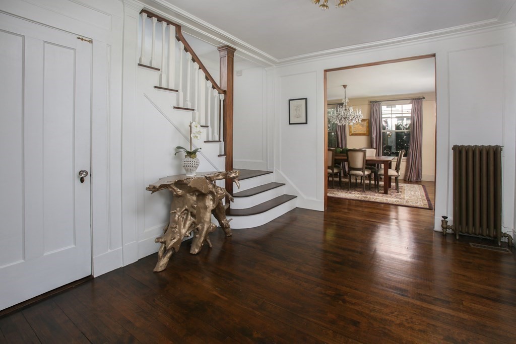 15 Ashmont Road Newton, MA 02468 - Photo 2 of 33