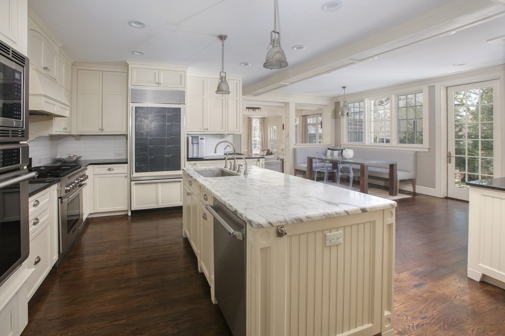 15 Ashmont Road Newton, MA 02468 - Photo 3 of 33