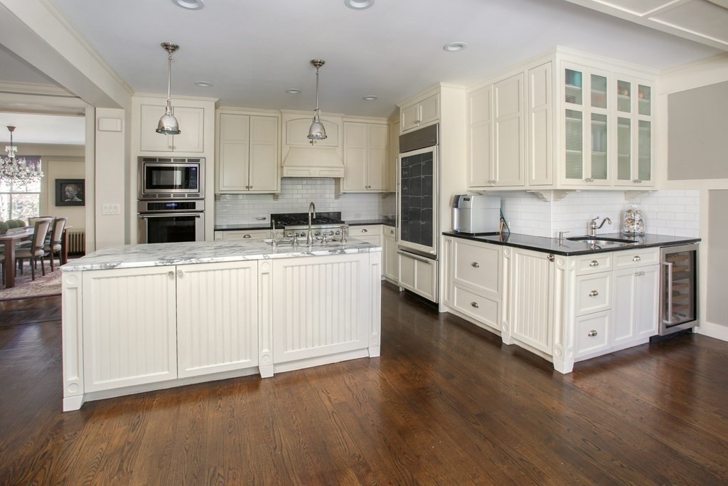 15 Ashmont Road Newton, MA 02468 - Photo 7 of 33