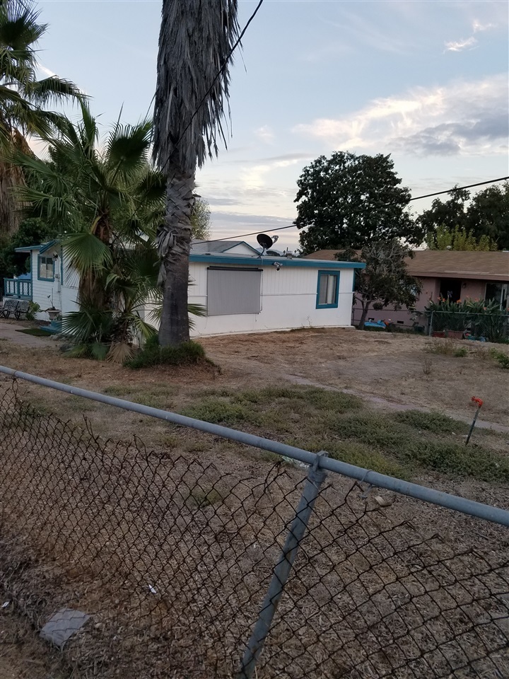 645 Grapevine Road Vista, CA 92083 - Photo 3 of 18