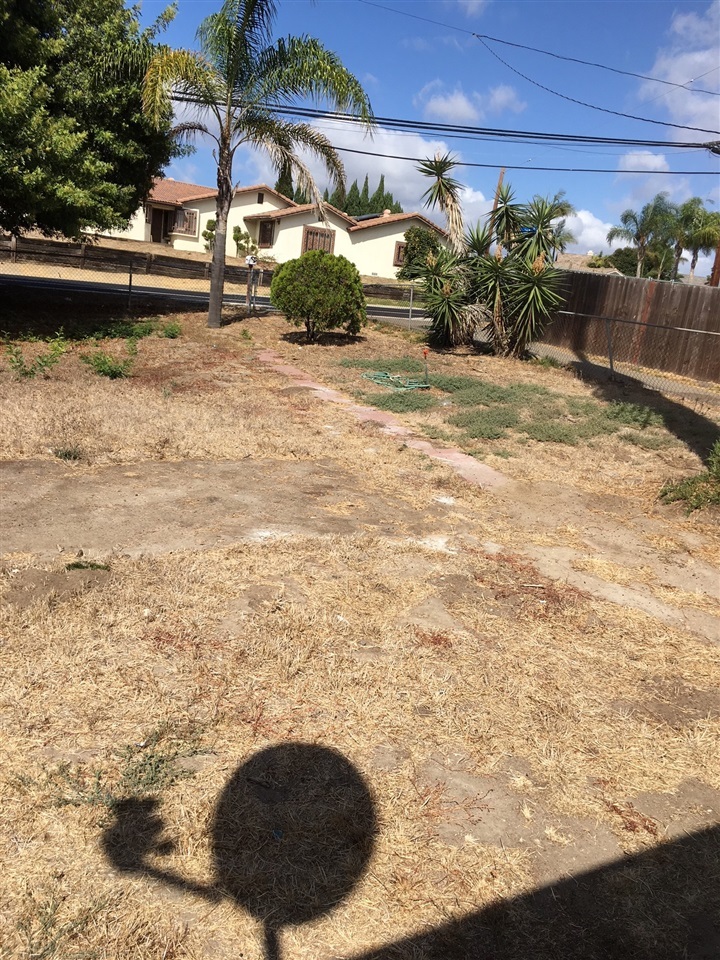 645 Grapevine Road Vista, CA 92083 - Photo 4 of 18
