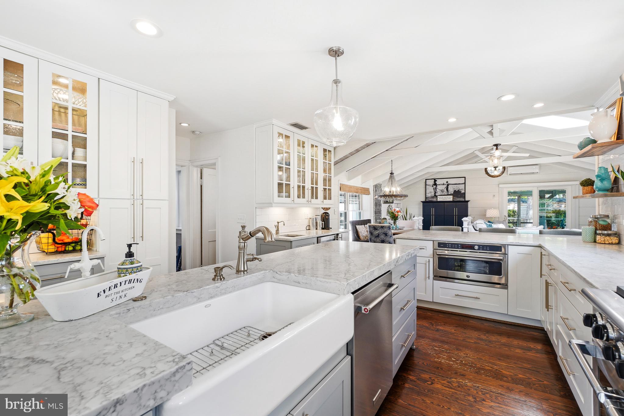 304 Riggs Avenue Severna Park, MD 21146 - Photo 11 of 60